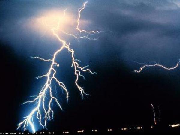 5-year-old dies after being struck by lightning