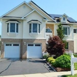 Wow House: Beautiful Farmingdale Home on Quiet Cul-de-Sac