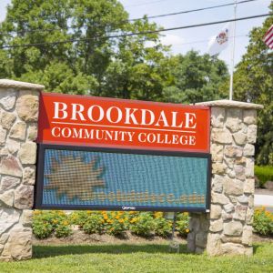 Brookdale Community College. breakagem.gq Toms River, NJ- The Jersey Blues men's soccer season came to a close at the Region XIX tournament District H finals against the Skylanders of Sussex County Community College. Brookdale fell in the close match-up.