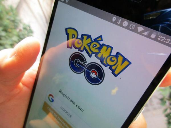 Pokemon Go officially arrives in the UK on iOS and Android