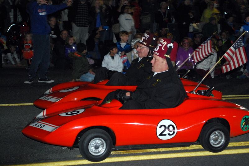 heres the lineup of the 82 participants in the 2016 parade from wednesday night positionname 1 american legion color guard 2 vienna police - Vienna Va Halloween Parade heres the lineup of the 82 participants in the 2016 parade from wednesday night positionname 1 american legion color guard 2 vienna police - Vienna Va Halloween Parade