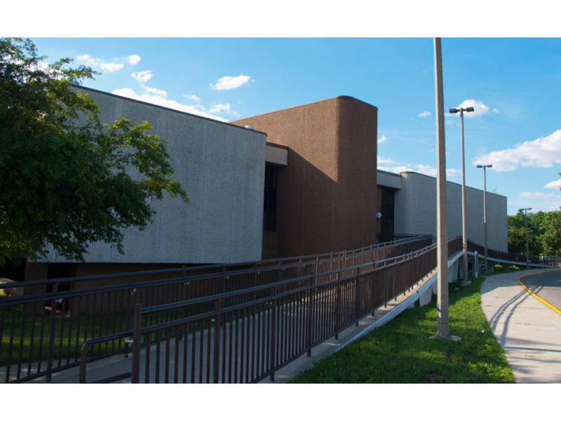 Amazon Giving Out Free Kindles At Woodbridge Library Thursday