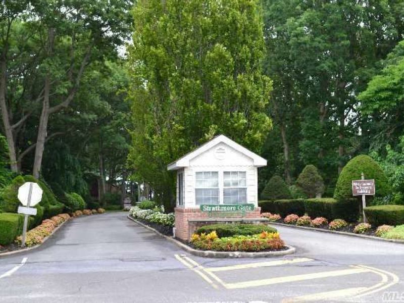 Strathmore Gate Ranch Condos At Stony Brook Long Island Smithtown, NY